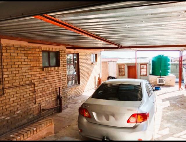 3 BEDROOM HOUSE FOR SALE IN MANKWENG